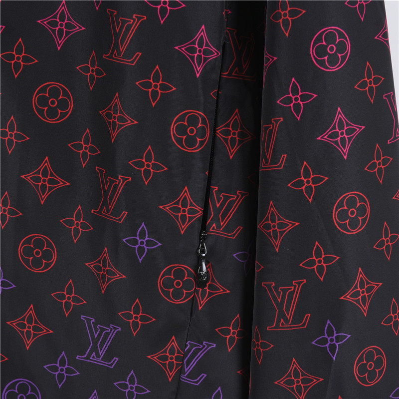 LouisVuitton/路易威登渐变老花连帽外套-High Quatity Cheap Brand wholesale wholesaler seller Clothes Bags handbags Sneakers Top Fashion Clothing Shoes from China Factory Chinese suppliers best Quality Beautiful Price LouisVuitton/路易威登渐变老花连帽外套