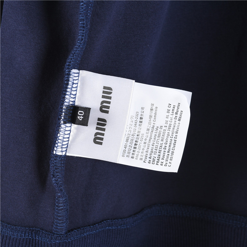 Miumiu/缪缪 24SS秋冬超厚实平纹针织翻领夹克