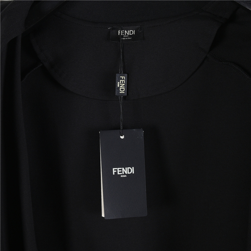 Fendi/芬迪 25FW老佛爷皮标拉链外套 黑色