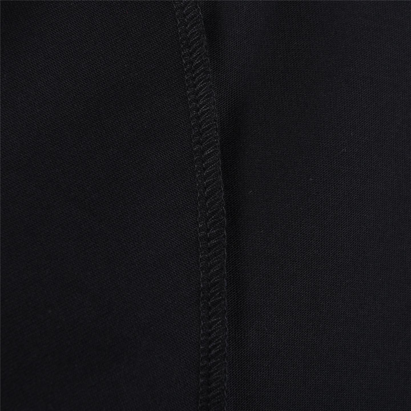 Gucci/古驰 25SS 简约小马长袖 黑色 白色