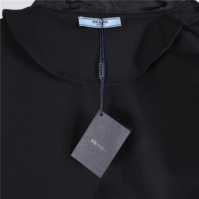 Prada/普拉达 25Fw锥形拉链口袋外套