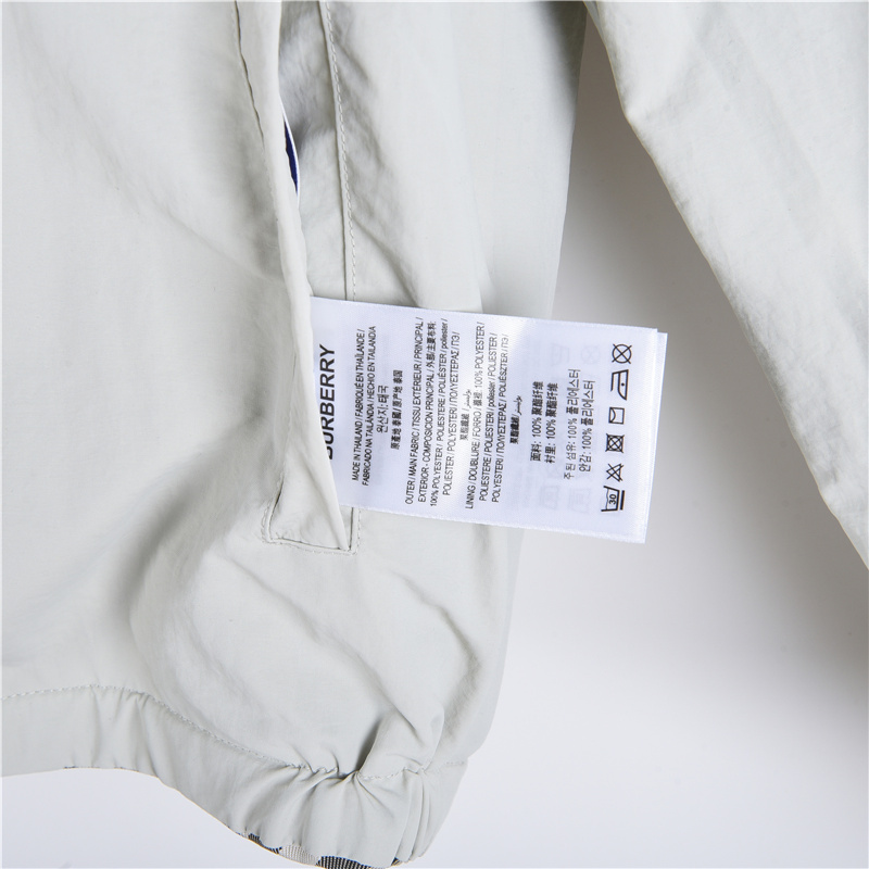 Burberry/巴宝莉 24ss 格纹战马双面穿连帽外套 轻便的连帽外套卡其格 灰色