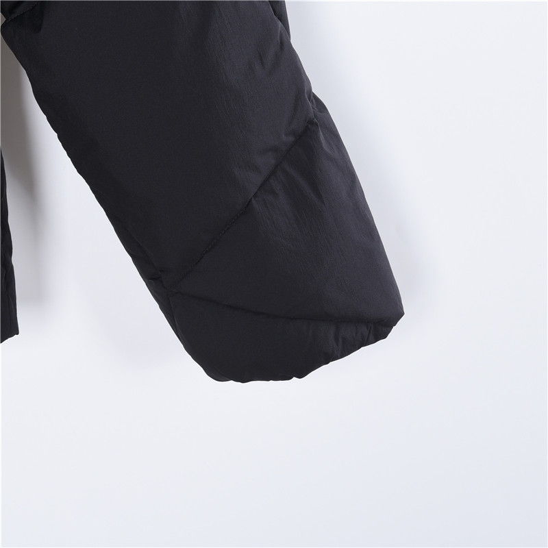 Moncler/蒙口 25Fw新款不规则侧边拉链立领羽绒服外套 黑色