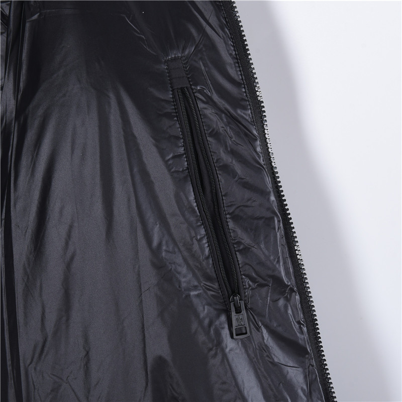 Moncler/蒙口 25Fw新款不规则侧边拉链立领羽绒服外套 黑色