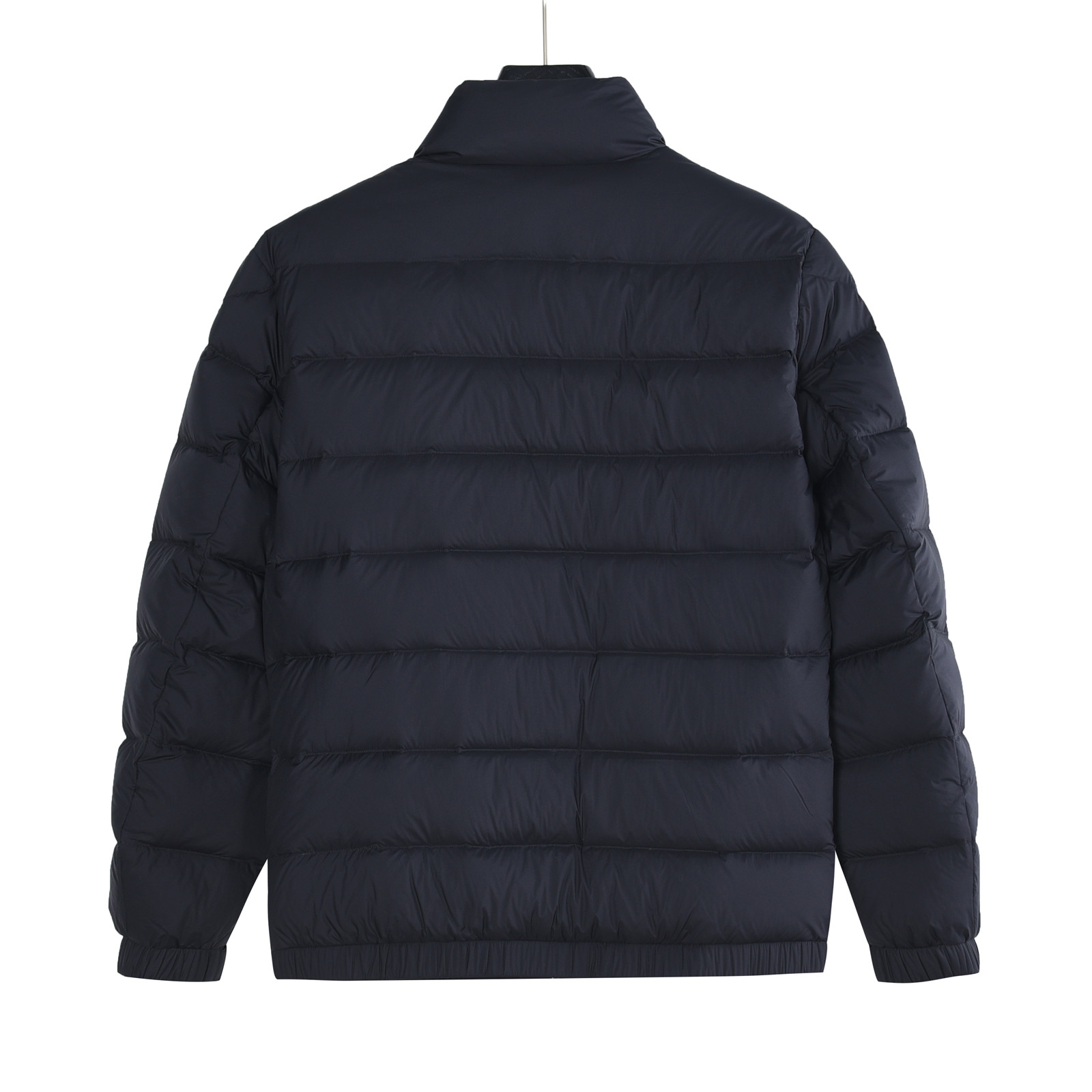 Moncler/蒙口 25Fw胸前字母连帽羽绒服