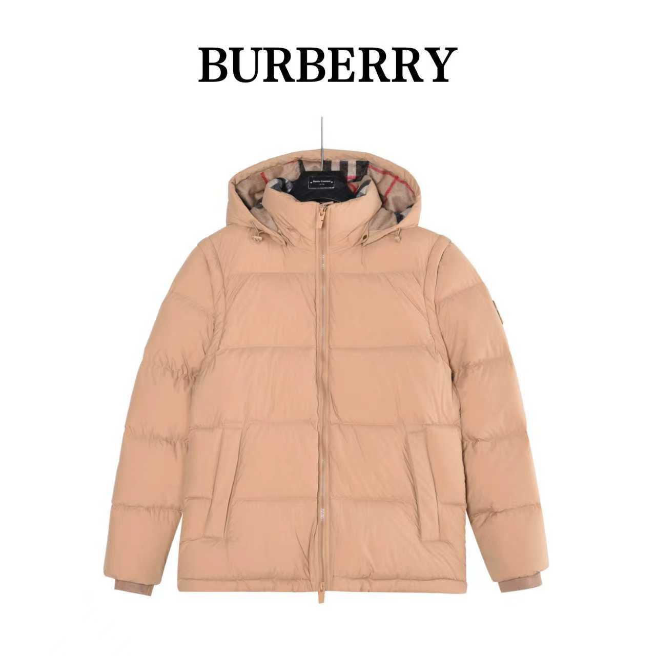 :💰750()Burberry/巴宝莉 25Fw手臂盾牌连帽拆卸羽绒服
采用新国标90白鸭绒填充,顶级版本,区分市面通货,帽子可拆卸,领口防风设计更加保暖。男女同款全新美学灵感趣味设计,渠道性质精品。让整体造型设计更加优雅时尚,今夏最火系列,无数明星潮人追捧。裁剪工艺细节处理工整为玩味时尚增添色彩!工整细致,合身的版型构造更是独具匠心,上身不仅有着出彩的辨识度更是减龄青春。一款穿着意义还有穿搭性能都很极致的款式,绚丽的色系调配,此款的工艺必然也是极致非凡,上身的舒适度绝对足够的强大,也是奢品本质的一种彰显!柔软轻薄,触感更是极端撩人,透气性能十分之强大,尤为适合春夏季节的穿搭所需,妥妥的穿着享受,并且各处的细节以及织带的工艺都是尽善尽美,更显高级感! 内含NFC芯片,更上档次。
颜色:黑色、卡其、草绿
编码:757
尺码:48-56(1#-5#)