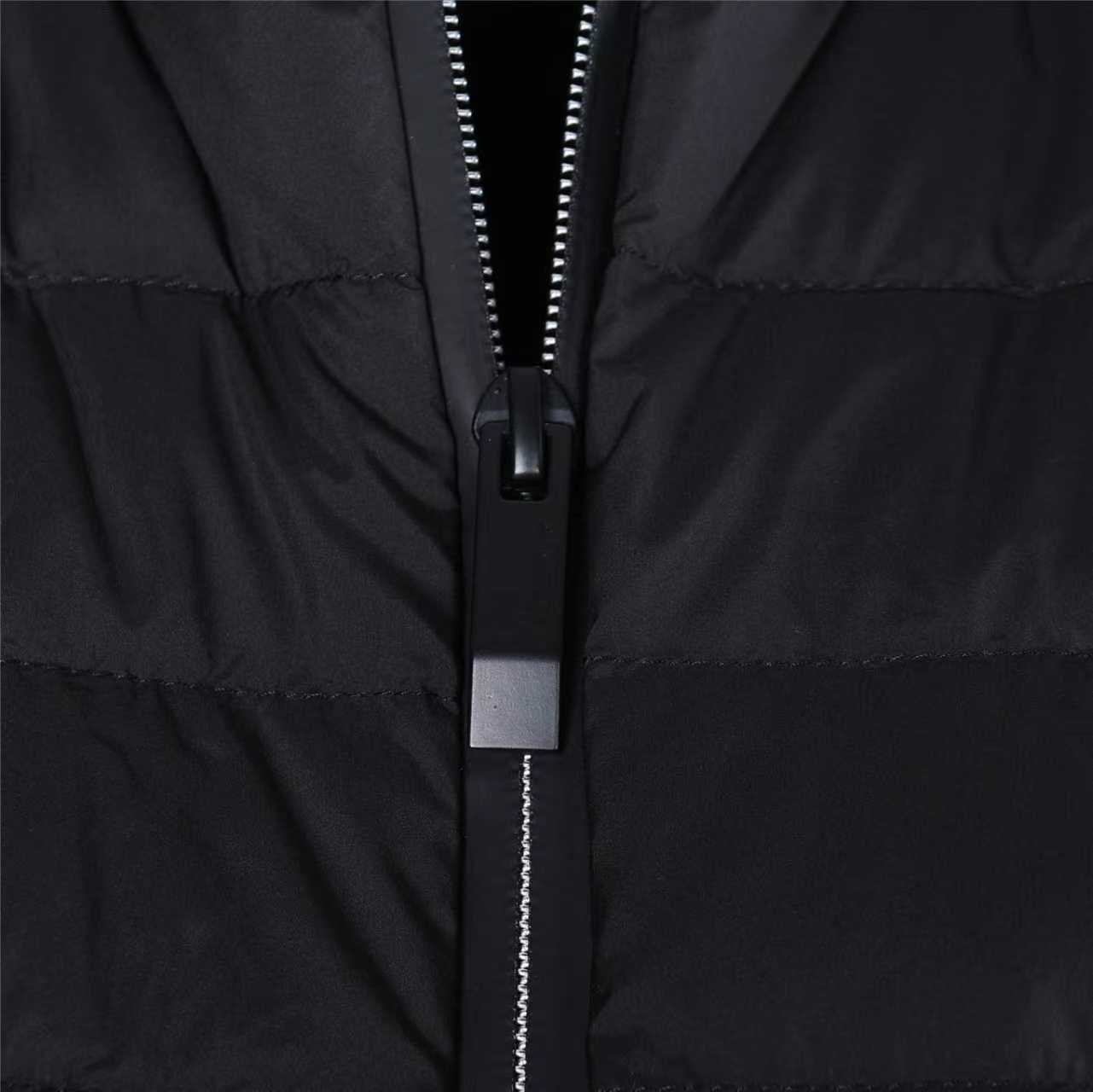 Moncler/蒙口 25Fw黑标排骨拼接连帽轻薄羽绒服 黑色 军绿