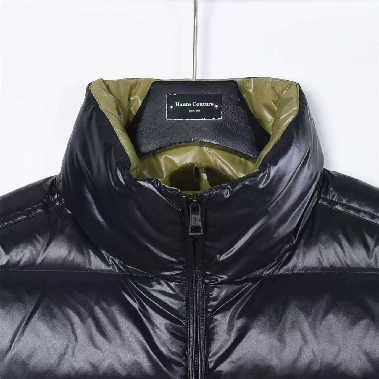 oncler/蒙口 限定黄色大标羽绒马甲 黑色