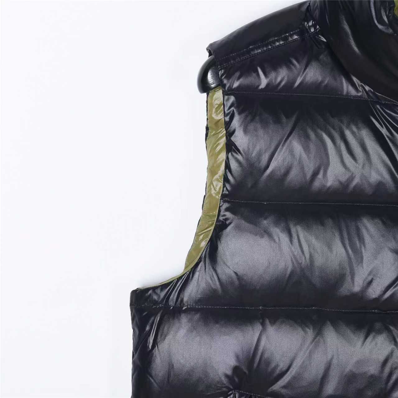 oncler/蒙口 限定黄色大标羽绒马甲 黑色