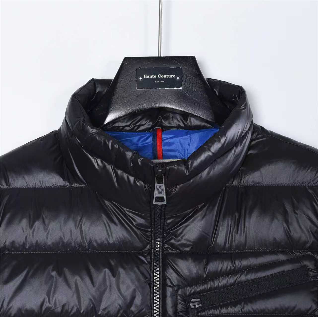 oncler/蒙口 25Fw胸口斜拉链限定黄标羽绒服