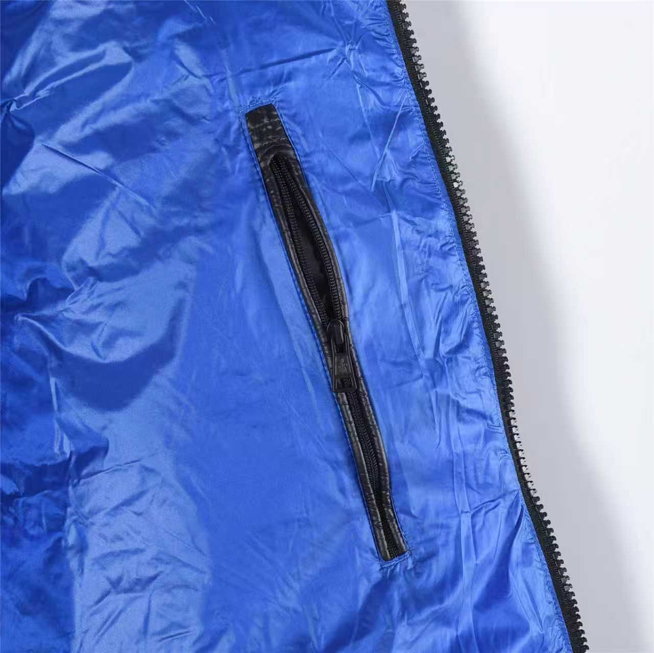 oncler/蒙口 25Fw胸口斜拉链限定黄标羽绒服