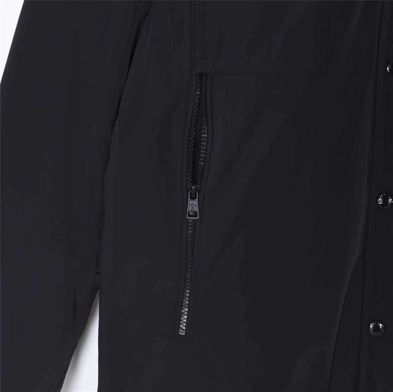 oncler/蒙口 25Fw胸前翻盖口袋翻领薄绒外套