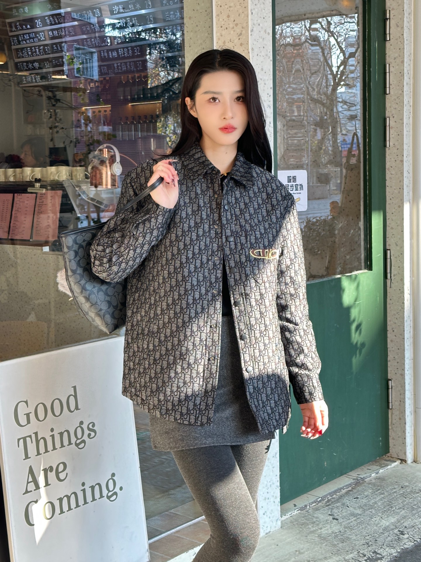 _dq39sYFm22mjeUmNz5ErK7fBre_3_5uFDfcWjSg