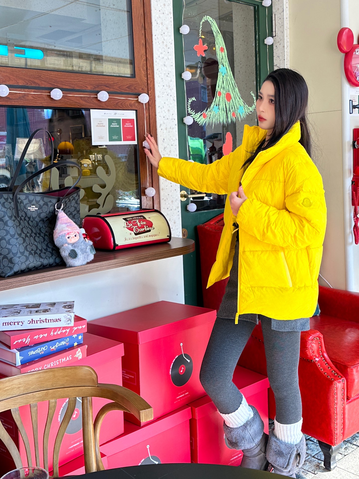 _dkv9szNeeGyeBq1b8DkmzowvaPqAxbBIJ76thrQ