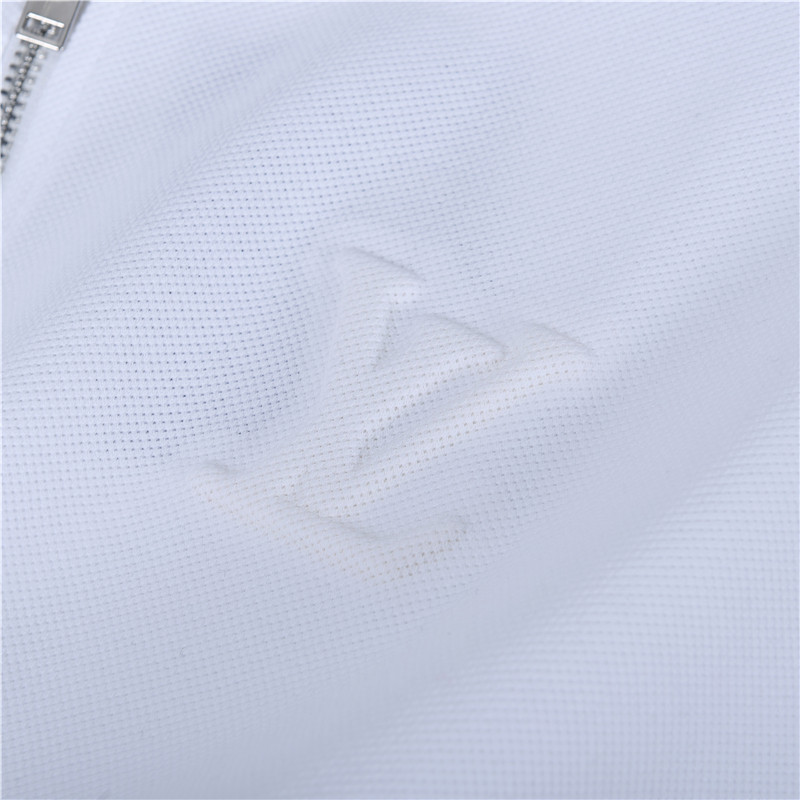 LouisVuitton/路易威登 半拉链胸口LVlogo压花短袖Polo衫 黑色 白色 LouisVuitton/路易威登 半拉链胸口LVlogo压花短袖Polo衫 黑色 白色