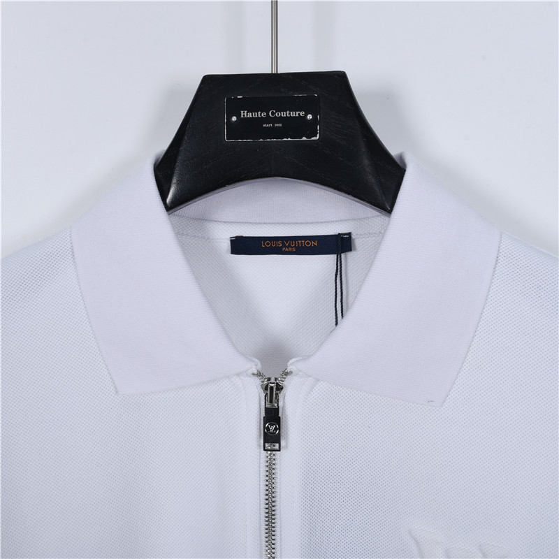 LouisVuitton/路易威登 半拉链胸口LVlogo压花短袖Polo衫 黑色 白色 LouisVuitton/路易威登 半拉链胸口LVlogo压花短袖Polo衫 黑色 白色