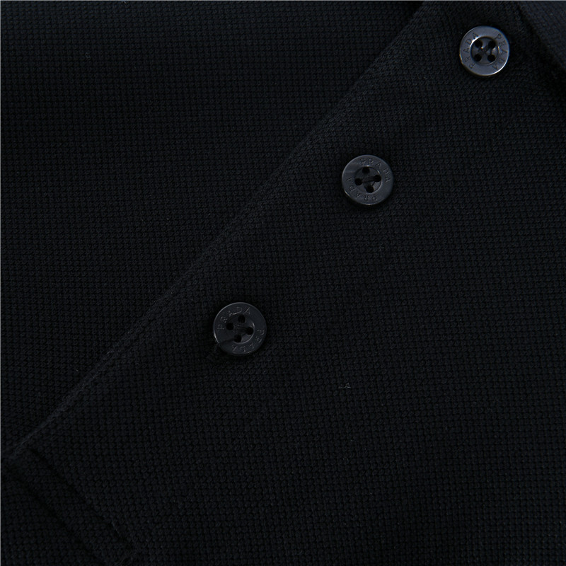 Prada/普拉达 26SS胸口三角标短袖Polo衫 黑色 白色-Top High Quatity Cheap Sneakers Fashion Clothing Clothes Bags handbags Shoes of all Brand wholesale With The best Quality And Beautiful Price from China Factory Chinese suppliers wholesaler seller Prada/普拉达 26SS胸口三角标短袖Polo衫 黑色 白色