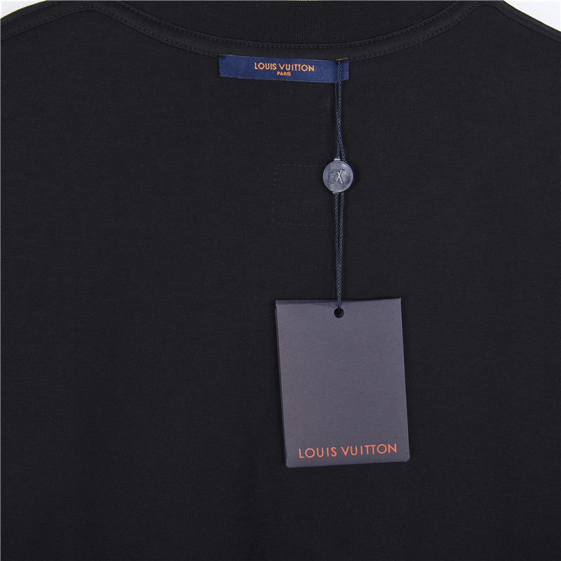 LouisVuitton/路易威登 胸口签名刺绣短袖 黑色 白色-Top High Quatity Cheap Sneakers Fashion Clothing Clothes Bags handbags Shoes of all Brand wholesale With The best Quality And Beautiful Price from China Factory Chinese suppliers wholesaler seller LouisVuitton/路易威登 胸口签名刺绣短袖 黑色 白色