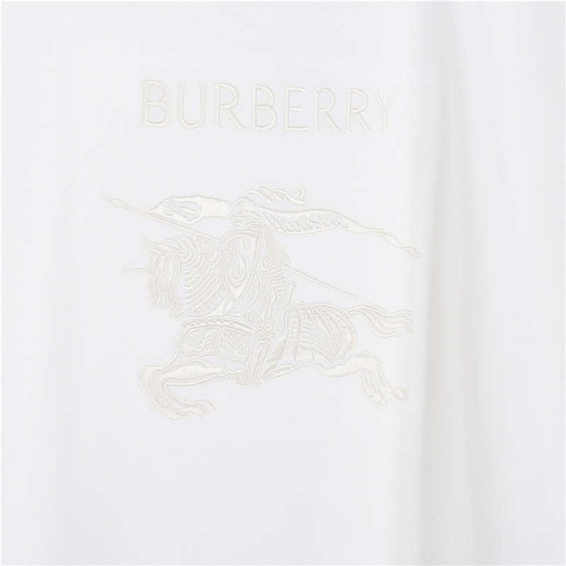 Burberry/巴宝莉 26SS马术今刺绣骑士短袖 黑色 白色-Chinese UA Cheap High Quatity Brand Clothes Bags handbags Sneakers wholesale wholesaler seller from China Factory suppliers Fashion Clothing Shoes best Quality Beautiful Price Burberry/巴宝莉 26SS马术今刺绣骑士短袖 黑色 白色