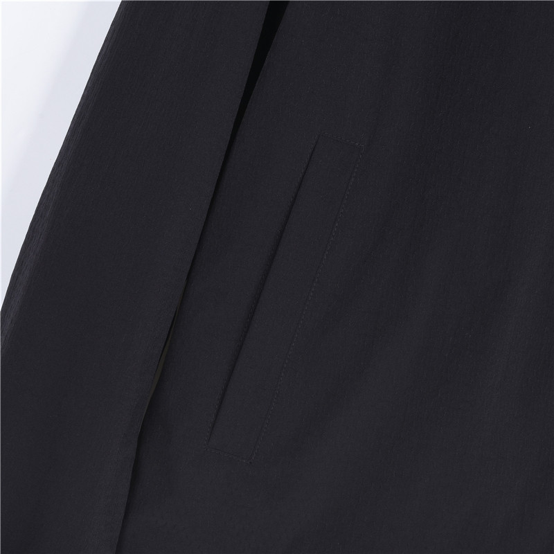 Moncler/蒙口 26SS经典手臂Logo翻领薄外套 Moncler/蒙口 26SS经典手臂Logo翻领薄外套