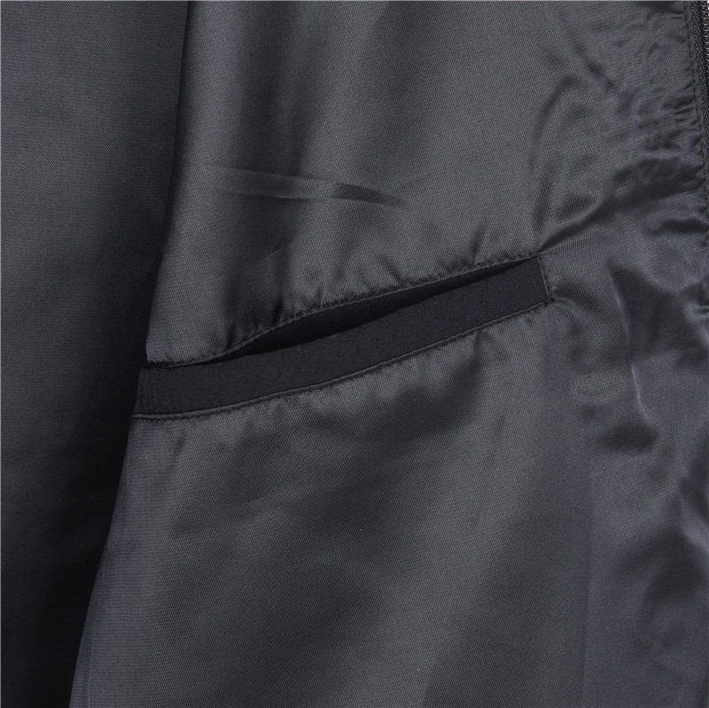 Moncler/蒙口 26SS经典手臂Logo翻领薄外套 Moncler/蒙口 26SS经典手臂Logo翻领薄外套