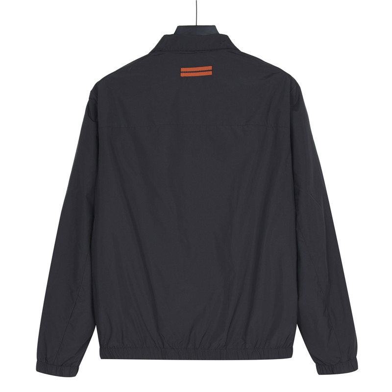 Zegna/杰尼亚 26SS胸口刺绣字母翻领薄外套 黑色 米白-莆田鞋,莆田鞋货源,高仿鞋,高仿鞋货源,安福档口,莆田高仿鞋,莆田鞋批发,高仿鞋批发,莆田高仿运动鞋,高仿运动鞋,莆田运动鞋 Zegna/杰尼亚 26SS胸口刺绣字母翻领薄外套 黑色 米白