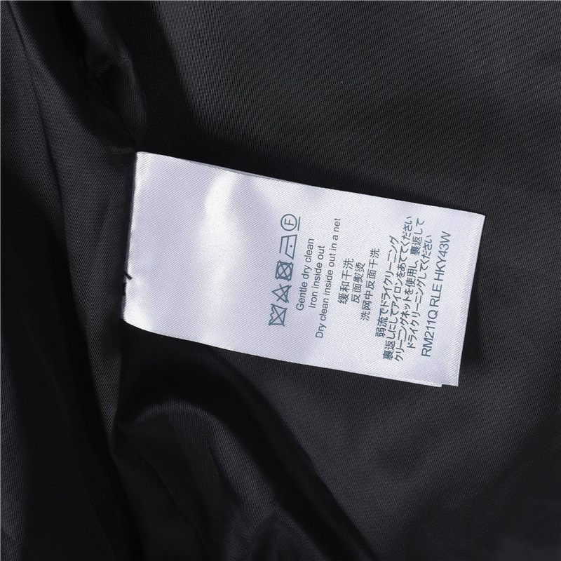LouisVuitton/路易威登 26SS老花满印袖子拼接连帽薄外套-莆田鞋,莆田鞋货源,高仿鞋,高仿鞋货源,安福档口,莆田高仿鞋,莆田鞋批发,高仿鞋批发,莆田高仿运动鞋,高仿运动鞋,莆田运动鞋 LouisVuitton/路易威登 26SS老花满印袖子拼接连帽薄外套