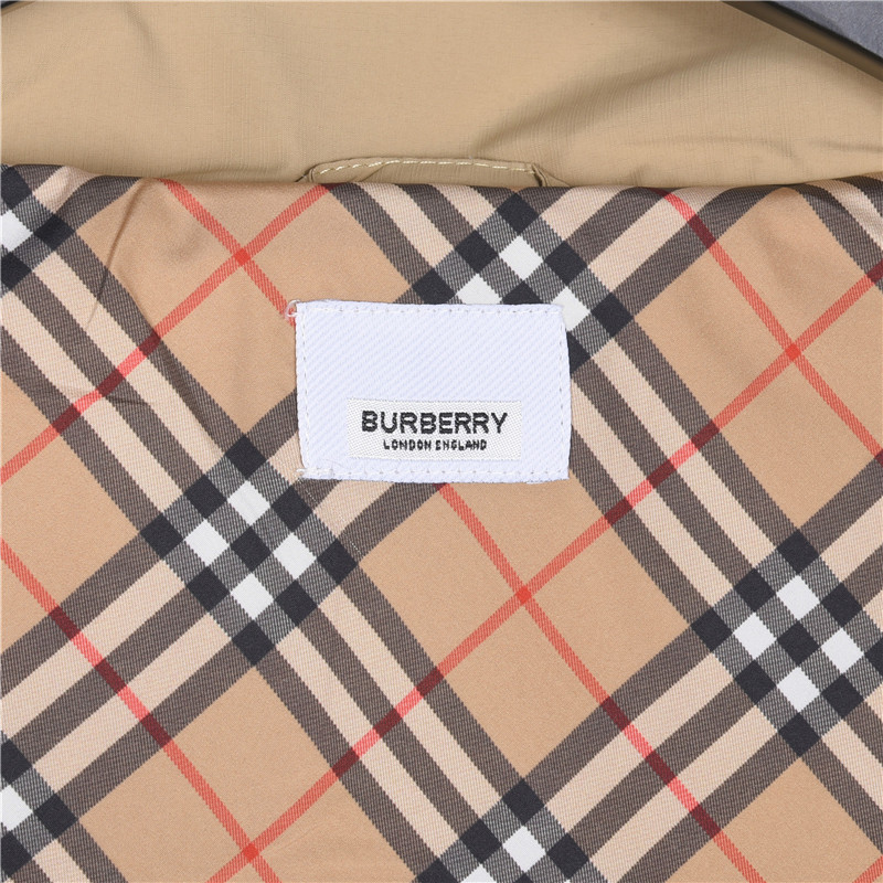 Burberry/巴宝莉 26SS胸前刺绣战马连帽薄外套 黑色 卡其-莆田鞋,莆田鞋货源,高仿鞋,高仿鞋货源,安福档口,莆田高仿鞋,莆田鞋批发,高仿鞋批发,莆田高仿运动鞋,高仿运动鞋,莆田运动鞋 Burberry/巴宝莉 26SS胸前刺绣战马连帽薄外套 黑色 卡其