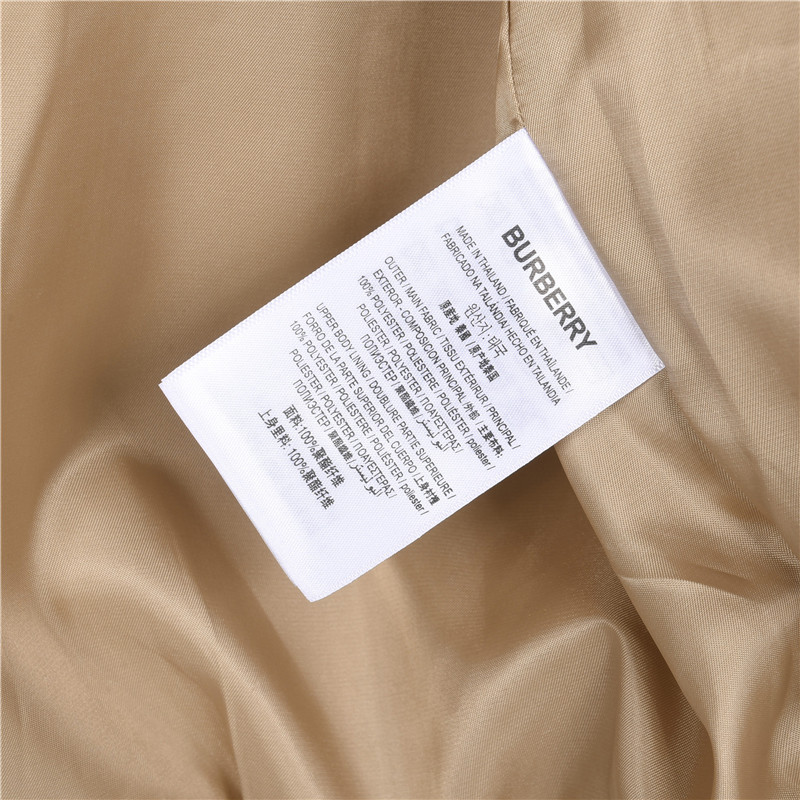 Burberry/巴宝莉 26SS胸前刺绣战马连帽薄外套 黑色 卡其-莆田鞋,莆田鞋货源,高仿鞋,高仿鞋货源,安福档口,莆田高仿鞋,莆田鞋批发,高仿鞋批发,莆田高仿运动鞋,高仿运动鞋,莆田运动鞋 Burberry/巴宝莉 26SS胸前刺绣战马连帽薄外套 黑色 卡其