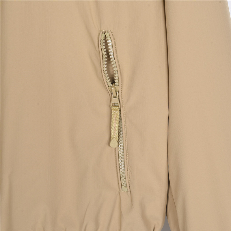 Burberry/巴宝莉 26SS胸前刺绣战马连帽薄外套 黑色 卡其-莆田鞋,莆田鞋货源,高仿鞋,高仿鞋货源,安福档口,莆田高仿鞋,莆田鞋批发,高仿鞋批发,莆田高仿运动鞋,高仿运动鞋,莆田运动鞋 Burberry/巴宝莉 26SS胸前刺绣战马连帽薄外套 黑色 卡其