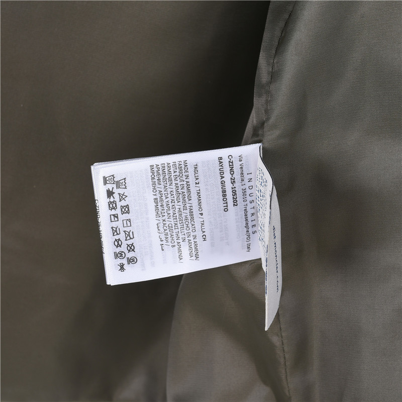 Moncler/蒙口 26SS工装风手臂硅胶连帽薄外套 黑色 绿色