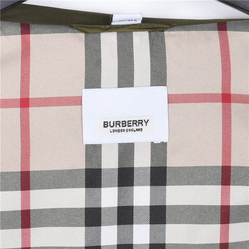 Burberry 巴宝莉26SS轻机能风刺绣战马翻领薄外套
