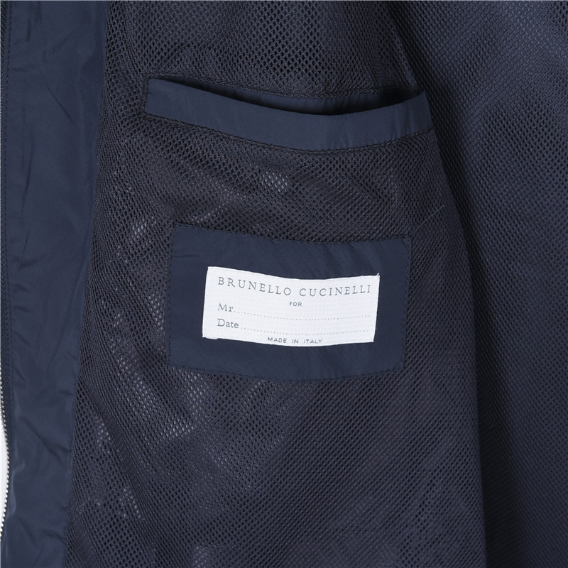 BrunelloCucinelli/布鲁奈罗.库奇内利 简约休闲风连帽薄外套 米白 藏青-Top High Quatity Cheap Sneakers Fashion Clothing Clothes Bags handbags Shoes of all Brand wholesale With The best Quality And Beautiful Price from China Factory Chinese suppliers wholesaler seller BrunelloCucinelli/布鲁奈罗.库奇内利 简约休闲风连帽薄外套 米白 藏青