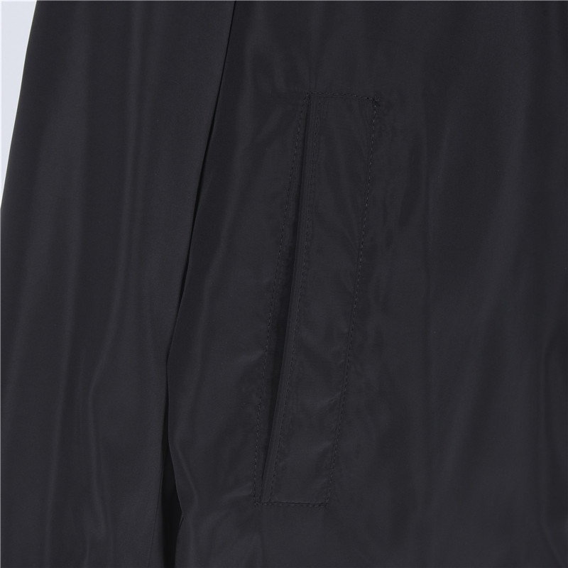 Moncler/蒙口 26SSS手臂口袋轻奢休闲风连帽薄外套 黑色 绿色-莆田鞋,莆田鞋货源,高仿鞋,高仿鞋货源,安福档口,莆田高仿鞋,莆田鞋批发,高仿鞋批发,莆田高仿运动鞋,高仿运动鞋,莆田运动鞋 Moncler/蒙口 26SSS手臂口袋轻奢休闲风连帽薄外套 黑色 绿色