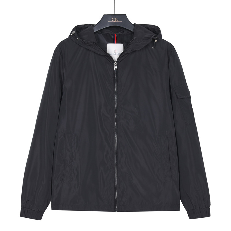 Moncler/蒙口 26SSS手臂口袋轻奢休闲风连帽薄外套 黑色 绿色-莆田鞋,莆田鞋货源,高仿鞋,高仿鞋货源,安福档口,莆田高仿鞋,莆田鞋批发,高仿鞋批发,莆田高仿运动鞋,高仿运动鞋,莆田运动鞋 Moncler/蒙口 26SSS手臂口袋轻奢休闲风连帽薄外套 黑色 绿色