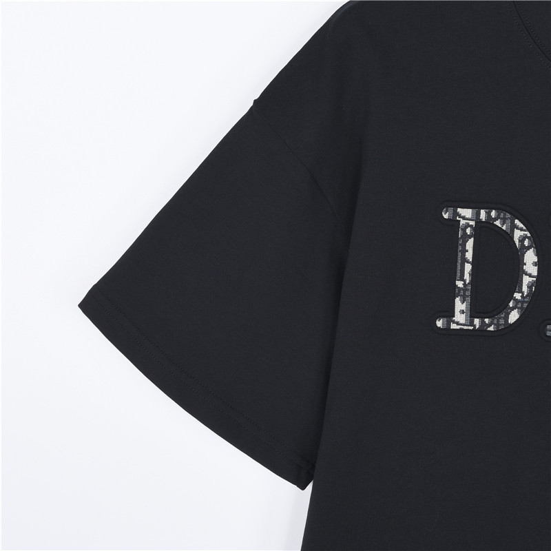 Dior/迪奥 老花CD字母贴布短袖 黑色 白色-莆田鞋,莆田鞋货源,高仿鞋,高仿鞋货源,安福档口,莆田高仿鞋,莆田鞋批发,高仿鞋批发,莆田高仿运动鞋,高仿运动鞋,莆田运动鞋 Dior/迪奥 老花CD字母贴布短袖 黑色 白色