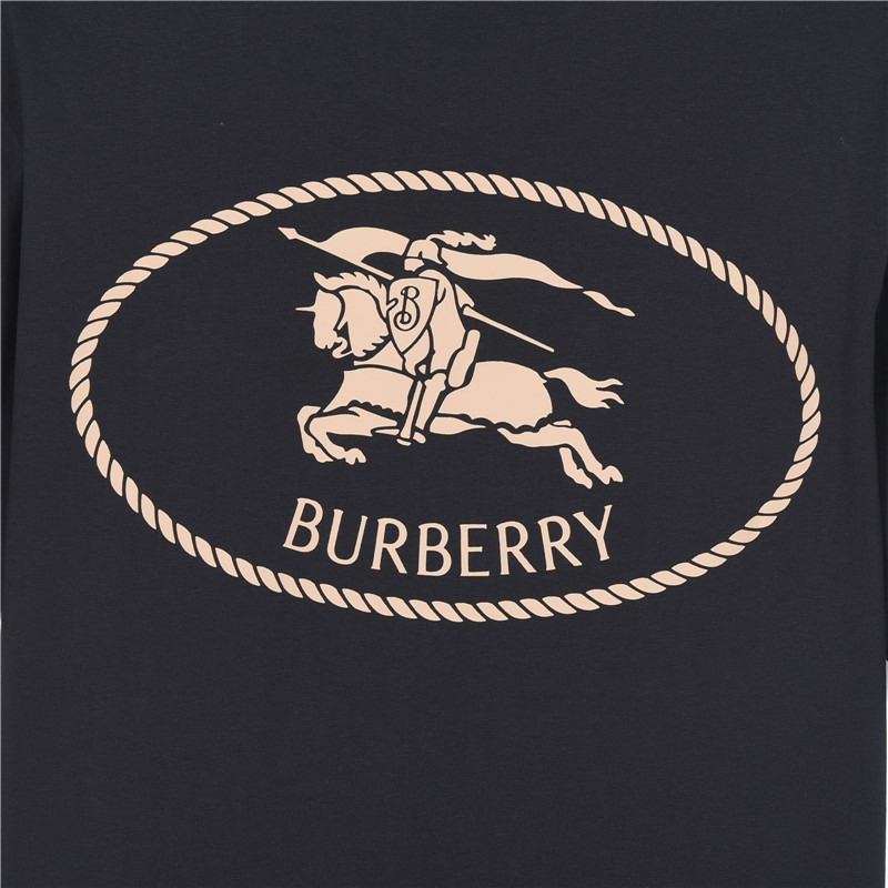 Burberry/巴宝莉 后背圆圈骑士战马短袖 黑色 白色-莆田鞋,莆田鞋货源,高仿鞋,高仿鞋货源,安福档口,莆田高仿鞋,莆田鞋批发,高仿鞋批发,莆田高仿运动鞋,高仿运动鞋,莆田运动鞋 Burberry/巴宝莉 后背圆圈骑士战马短袖 黑色 白色