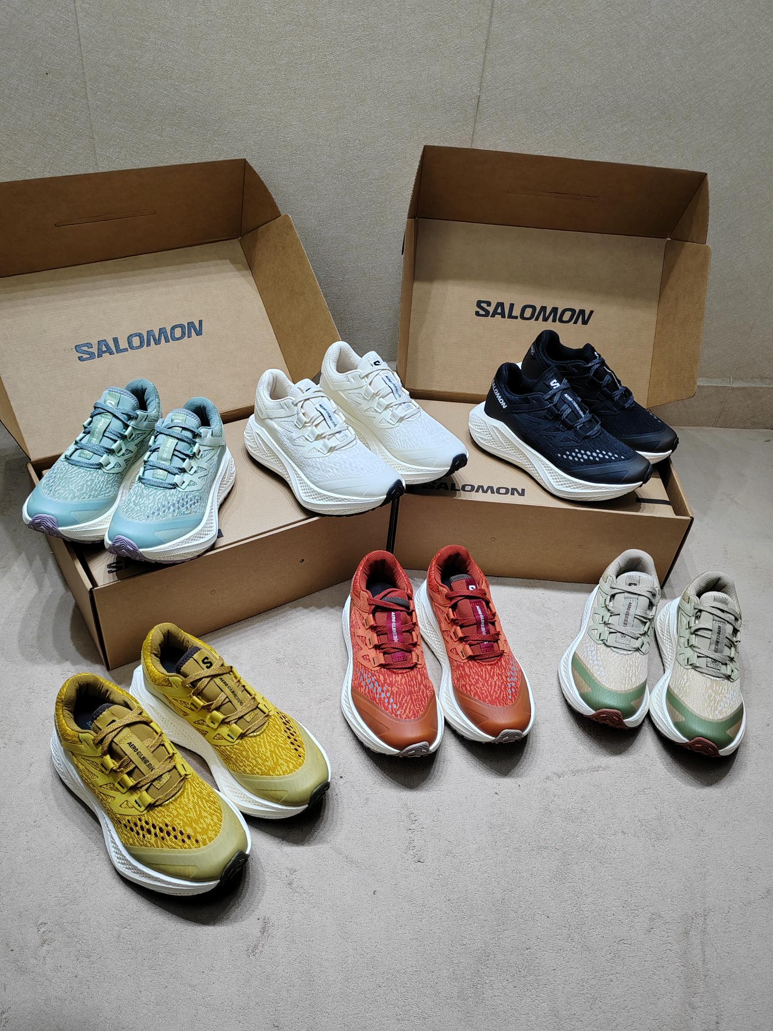 NO:350670,#Top version Couple model SALOMON 25/3rd generation AERO GLIDE 3 GRVL casual sports shoes GRVL upper GRVL version is more woven, the outer pressing glue also has the effect of anti-fouling and water splashing, and is very breathable. The toe and midfoot are wider, and can be adapted to more foot types. High elastic half-inner boot tongue, front section and upper stitching, and the tongue collar is also elastic closing design, aiming at outdoor design, effectively preventing sand and gravel from entering. The shoelaces are hard flat thread design, with a hard Hard Harbor, medium strength, honeycomb reflector, sufficient sponge filling Insole 4MM ORTHOIiTE molded foot pad  The bottom beige white supercritical foam popcorn material, the technological bottom is as comfortable and elastic as it is worn on a sponge [strong] [strong] [strong] [strong] GRVL version uses V-shaped tooth flowers that are better for mountain grip Size #35-45 (for female 40 male 45 custom-made without return or exchange), boots, sneakers19860909#顶级版本 情侣款 SALOMON 萨洛蒙 25/ 第三代 AERO GLIDE 3 GRVL 休闲 运动鞋 鞋面GRVL版本编织更加紧密、外侧的压胶也有防污防泼水的功效、透气性很好 鞋头和中足较宽、可以适配更多脚型 高弹半内靴鞋舌、前段与鞋面缝合、鞋舌领也是弹力收口设计,针对户外设计、有效防止砂石的进入 鞋带硬质扁平螺纹设计 内有硬质港宝、中等强度,有蜂窝反光片 海绵填充足 鞋垫4MM ORTHOIiTE模压脚垫 大底米白色超临界发泡爆米花材质、科技大底就像穿在海绵上一样舒服且有弹性[强][强][强]GRVL版本采用的是山地抓地更好的V型齿花 Size#35-45（女40男45定做不退换）,,boots,sneakers,Men's shoes
