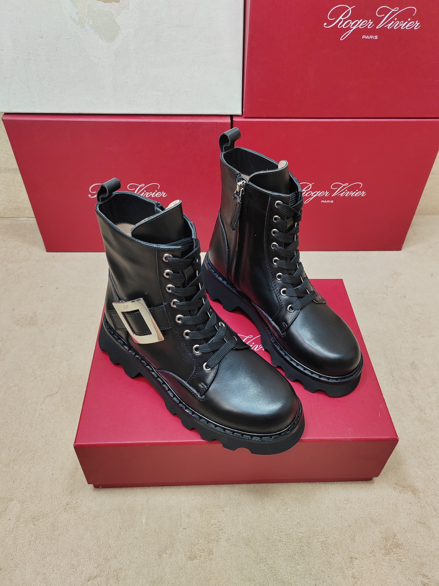 Roger Vivier Viv Run Chelsea Boot with Crystal Buckle 2 a1757018192810 3183