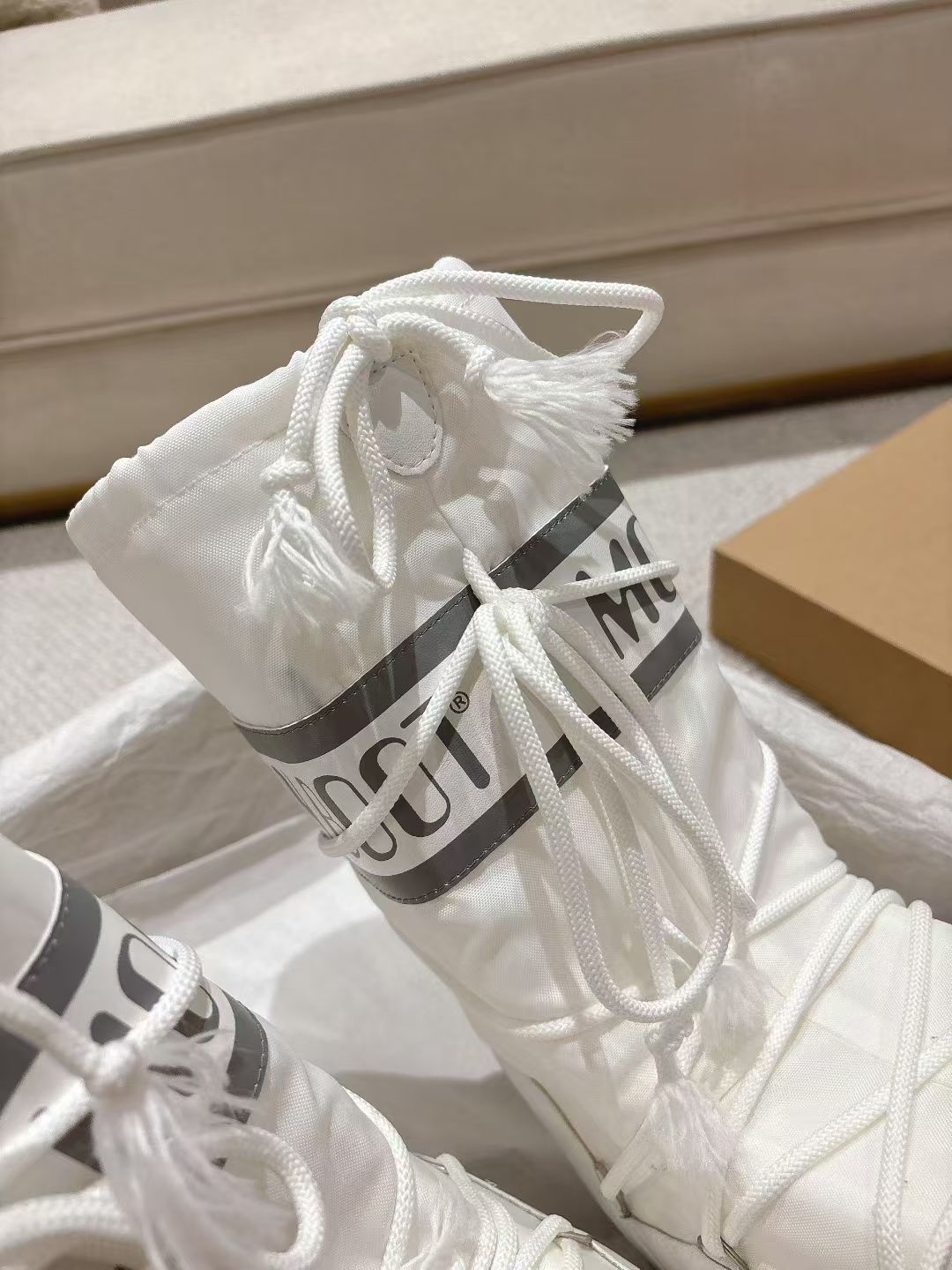 _deY9skZXHthiQjd6i5pnFbx9zoAKuuZknWMfbsQ