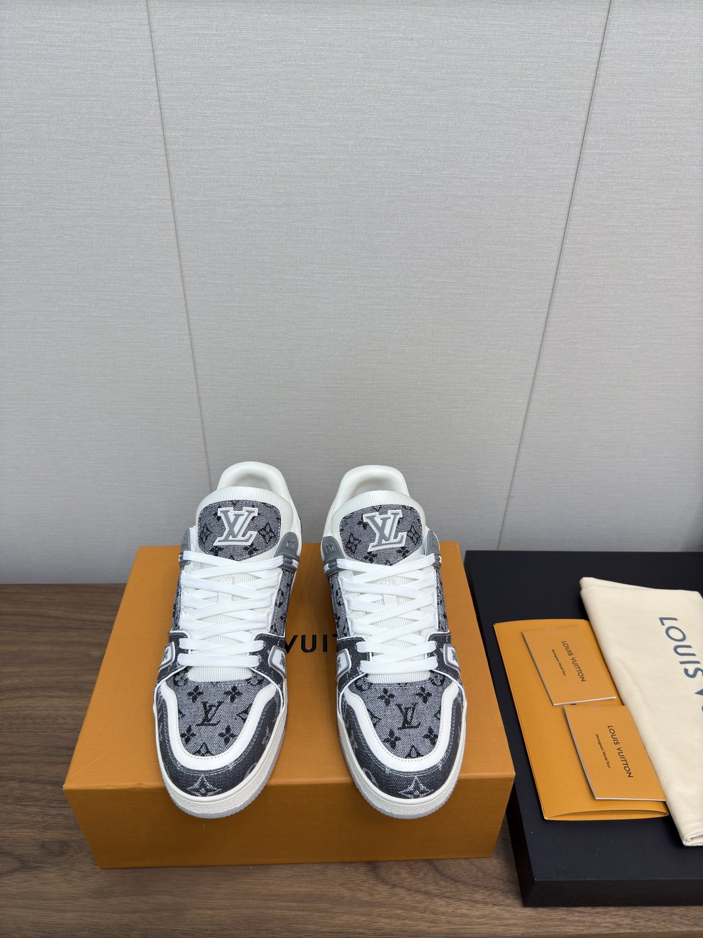 NO:543958,Louis*Vuitto* LV Traine catwalk style 'Skateboard Shoes Series', casual shoes/sports shoes, louis vuitton, louis vuitton, sneakers19860909Louis*Vuitto* LV Traine 走秀款 《滑板鞋系列》,休闲鞋/运动鞋,louis vuitton,louis vuitton,sneakers,Women's Shoes