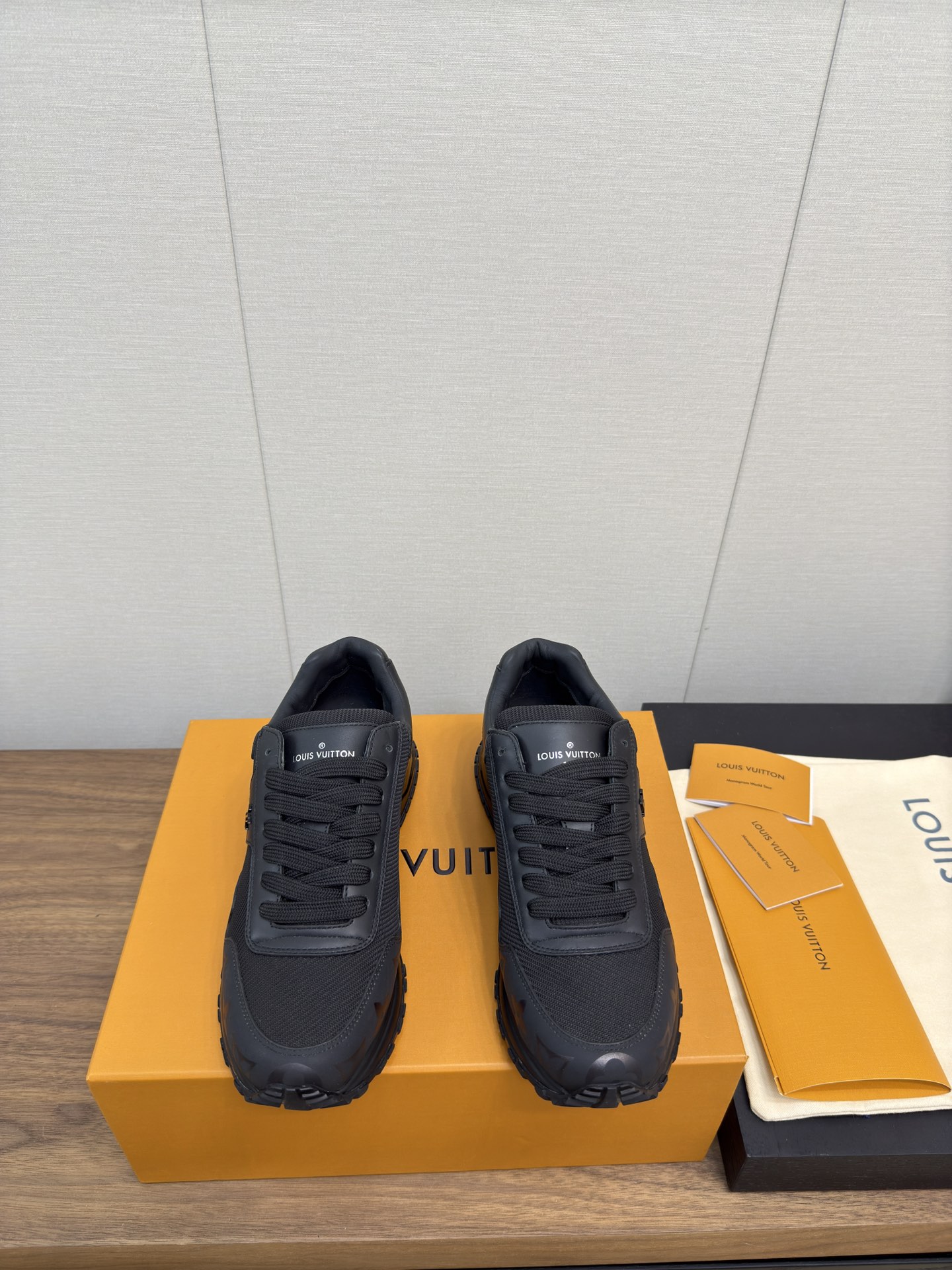 NO:477460,Louis*Vuitto* catwalk style 'Skateboard Shoes Series' Men's model 39-45, casual shoes/sports shoes, louis vuitton, sneakers19860909Louis*Vuitto* 走秀款 《滑板鞋系列》 男款 39-45,休闲鞋/运动鞋,louis vuitton,sneakers,Women's Shoes