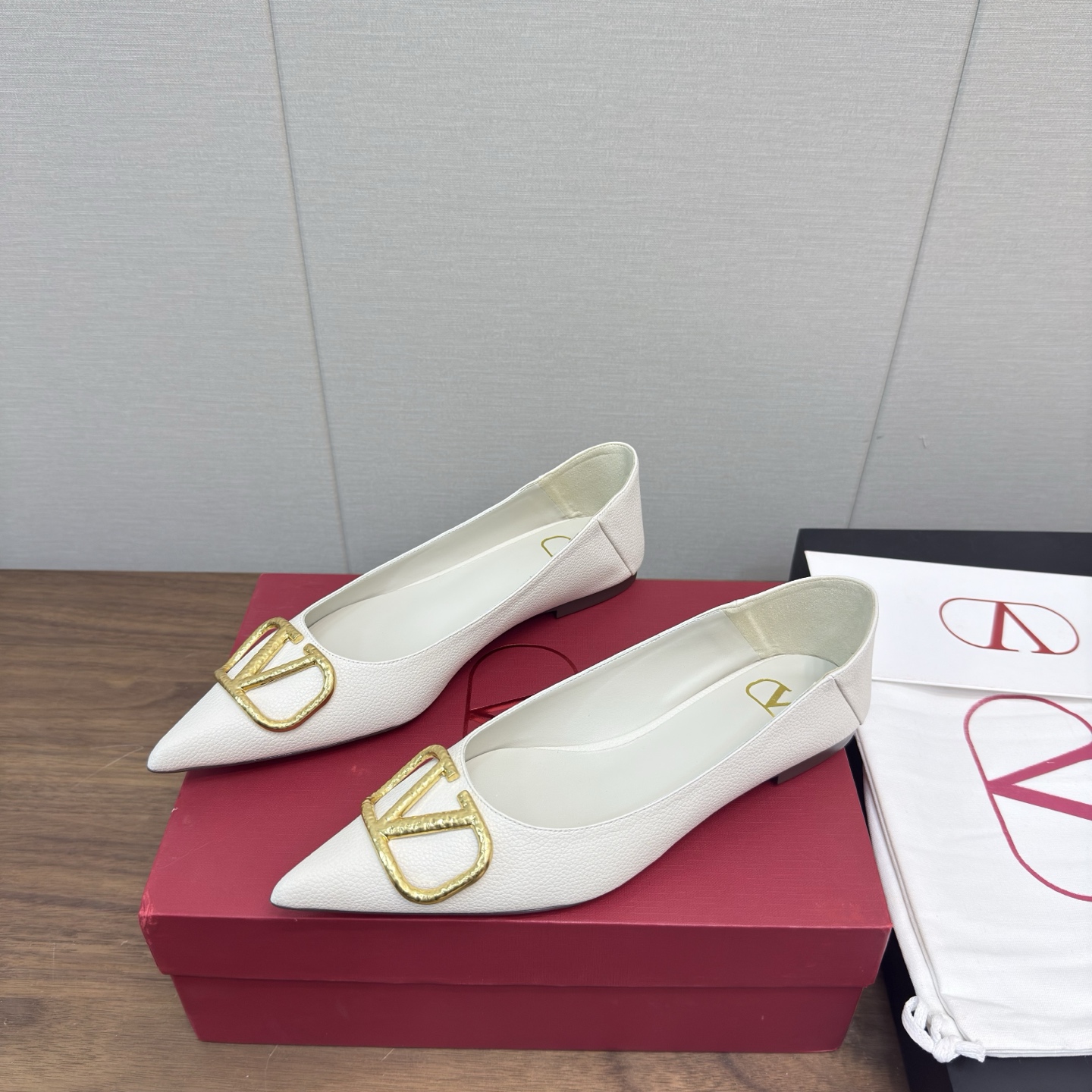 [Valentino Women