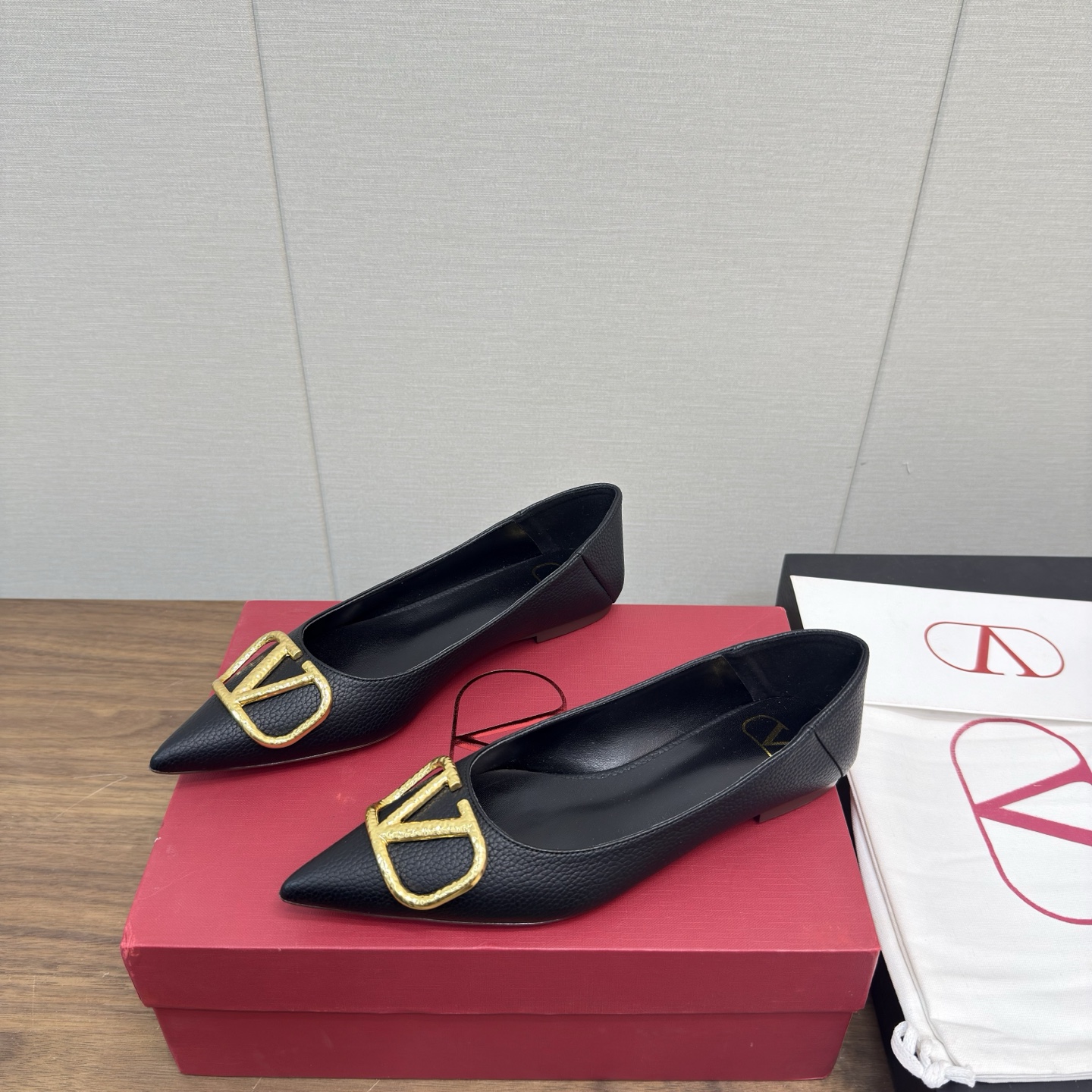 [Valentino Women