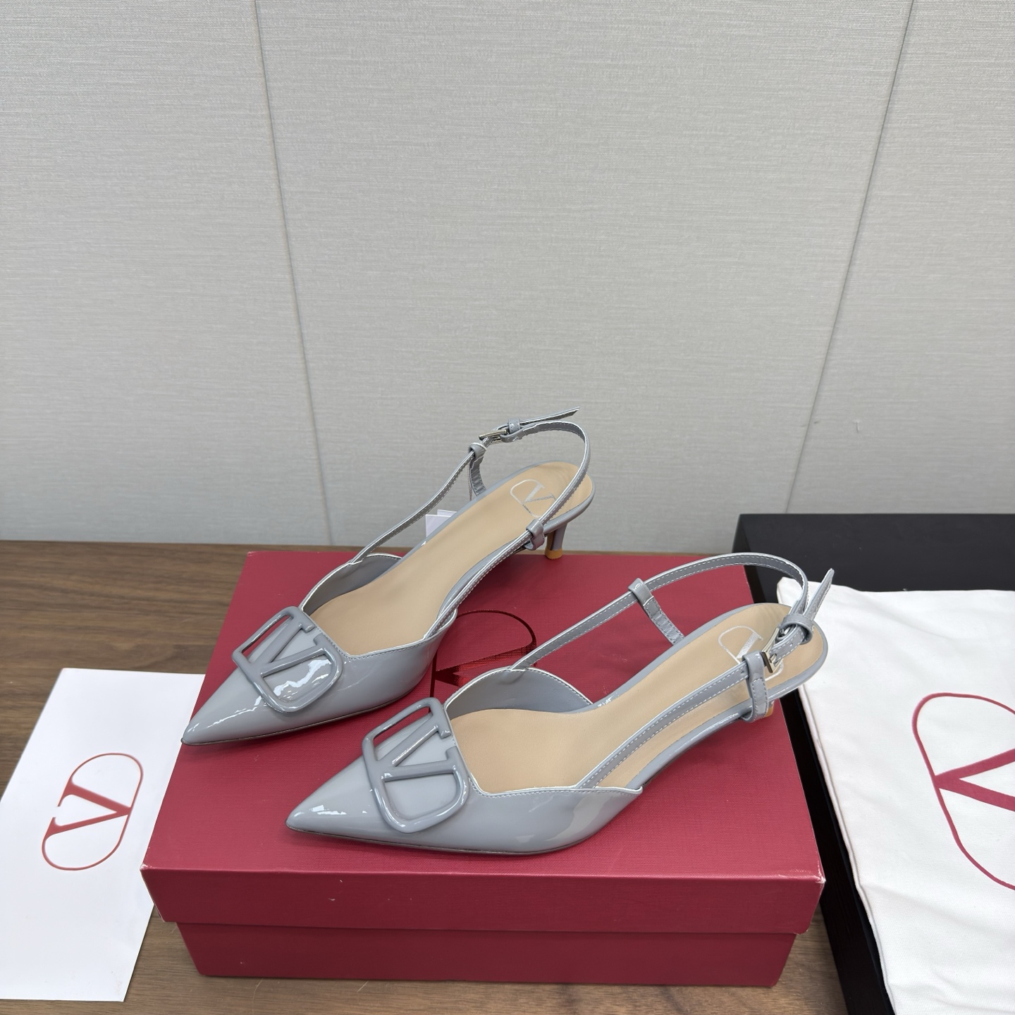 [Valentino Women