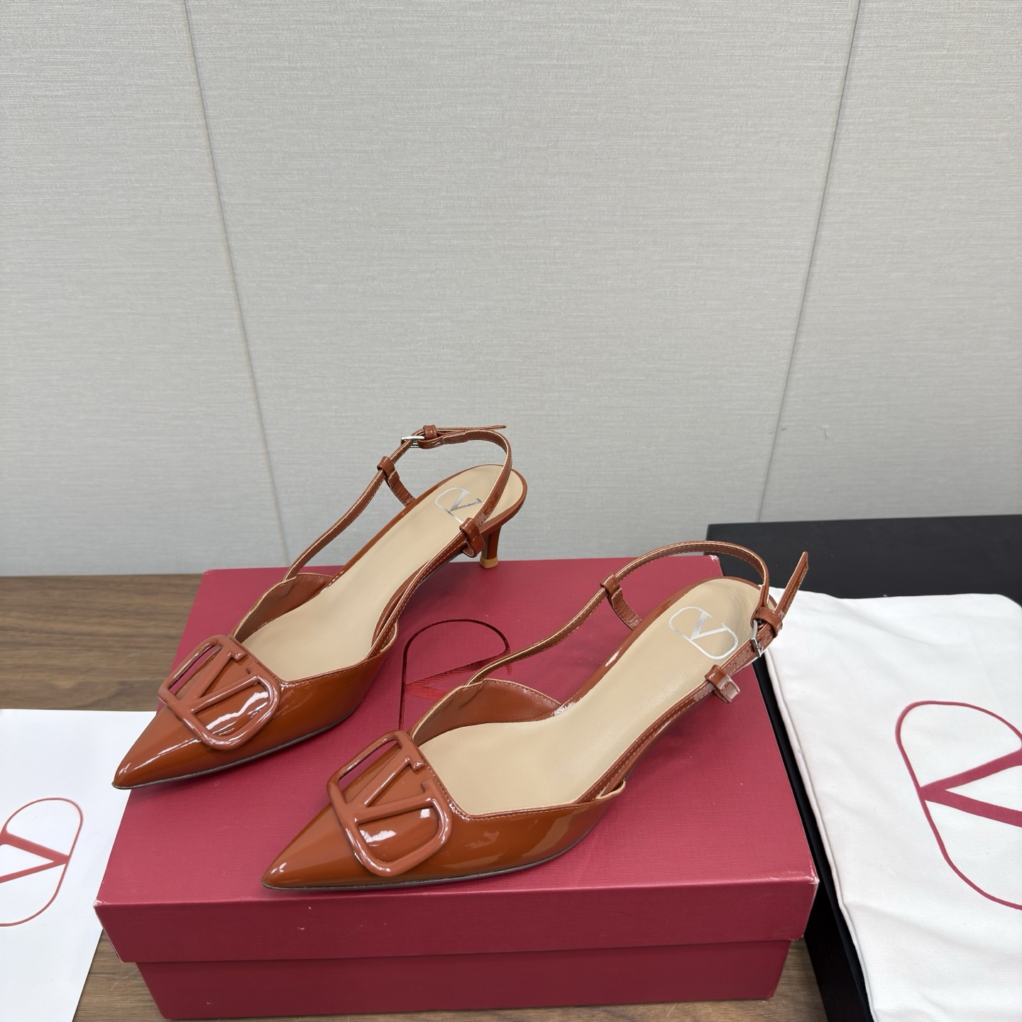 [Valentino Women
