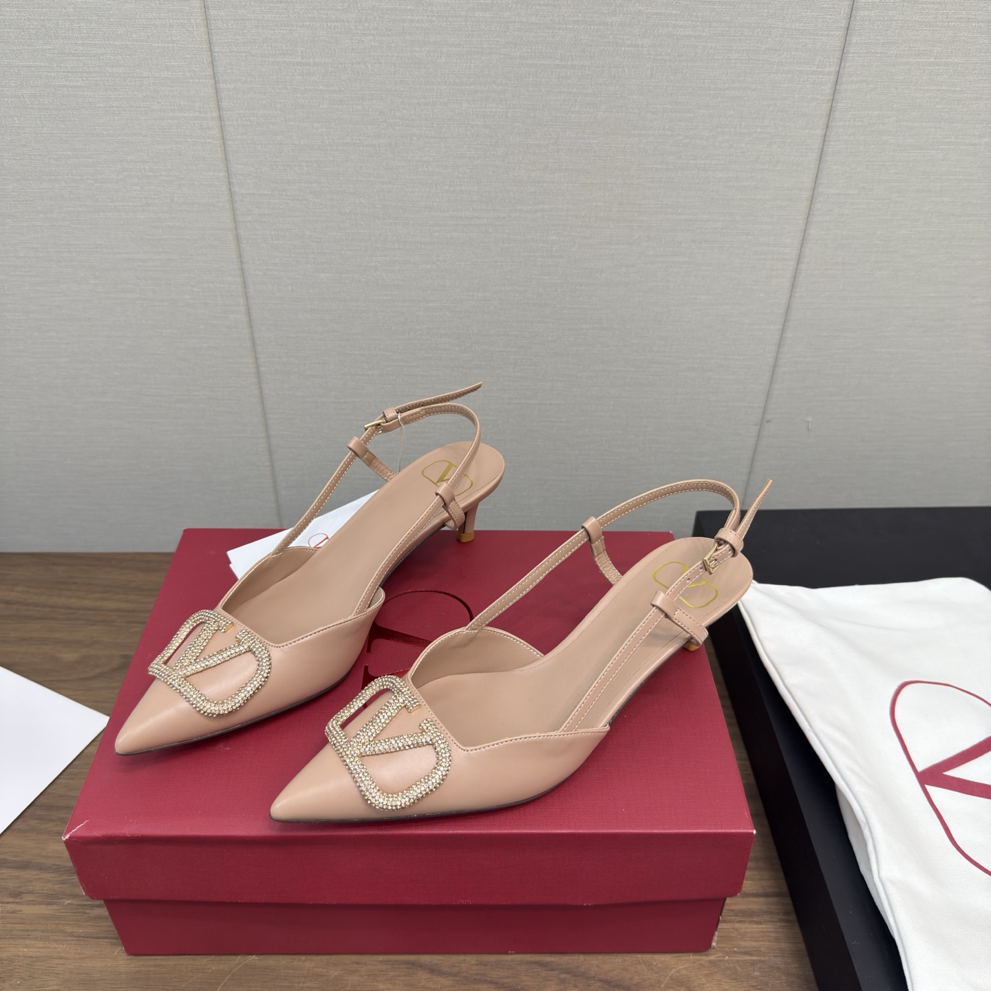 [Valentino Women