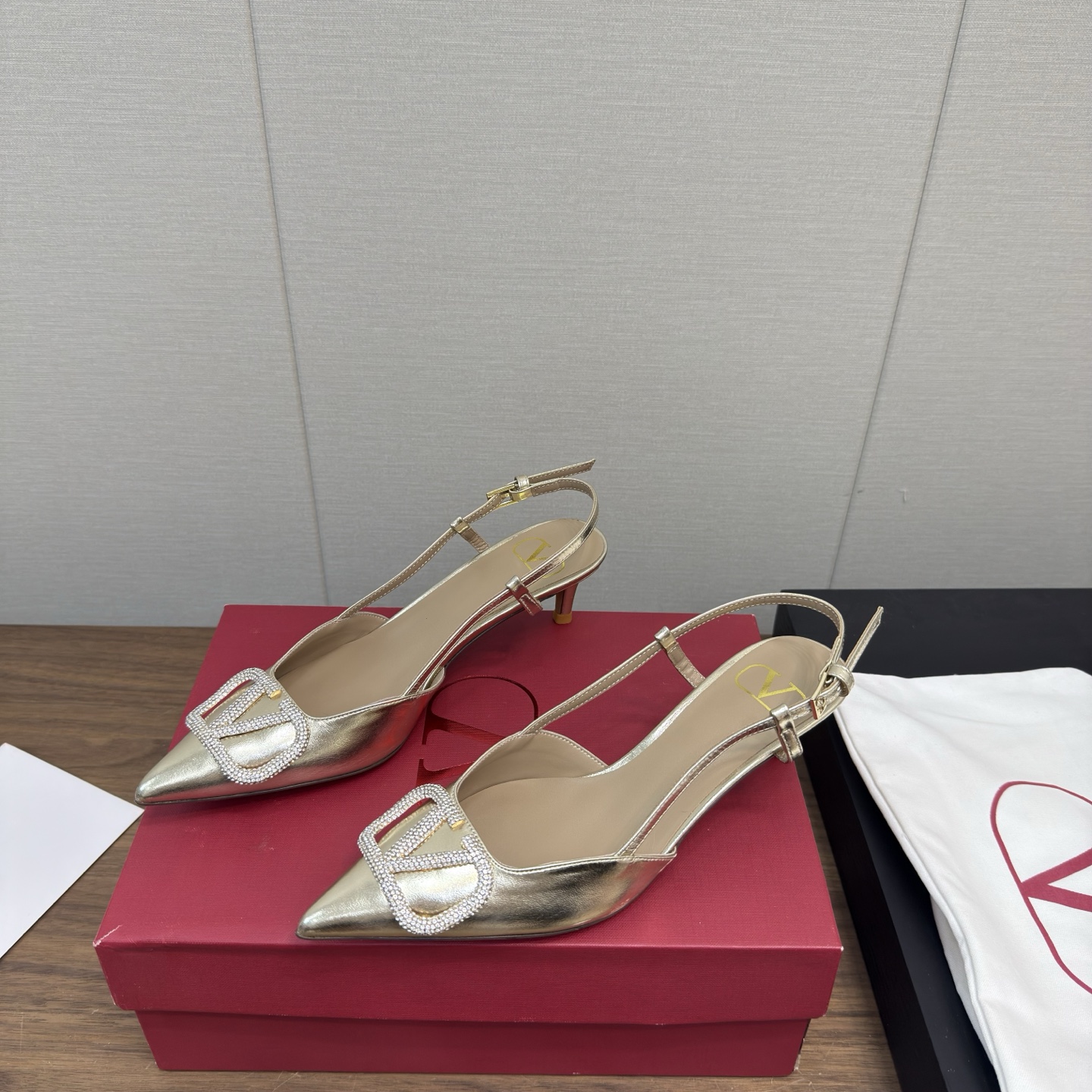[Valentino Women