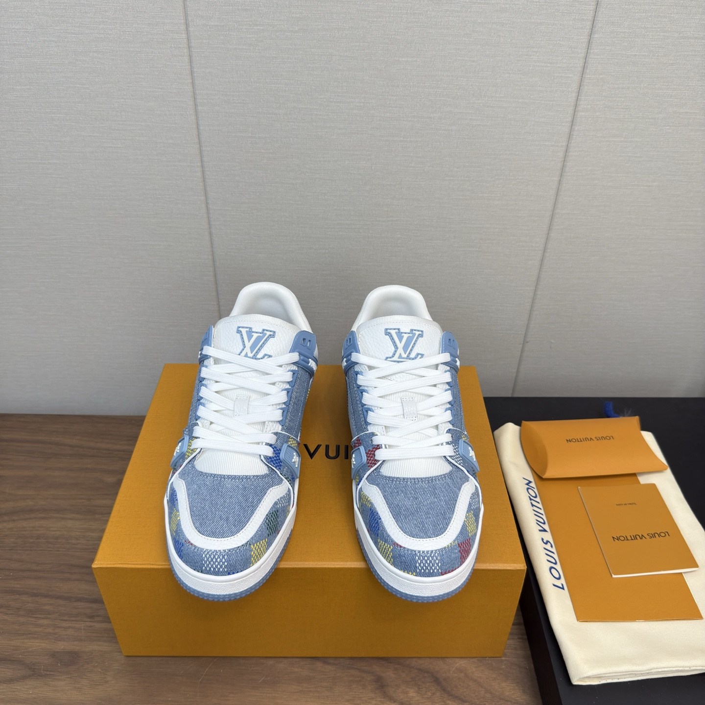 NO:222625,Louis*Vuitto* LV Traine catwalk style 