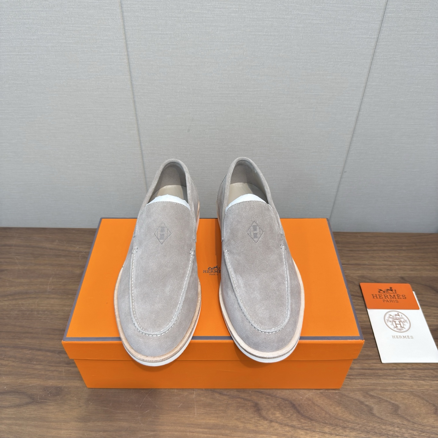 NO:668794,Hermès/Hermès 25 early autumn new products Loaf casual shoes, top version, color-blocking design MM style, advanced fashion, simple and advanced, casual matching, very light and comfortable on the foot, upper: cowhide/sheep leather, inner cowhide outsole, original TPU molded outsole, size 39-47 (45.46.47 custom-made, non-refundable), loafers, hermes, hermes, loafers, cowhide, sheep19860909Hermès/爱马仕 25早秋新品 乐福休闲鞋 顶级版本 拼色设计MM风 超前时尚 简约高级 随意搭配 上脚非常轻便舒适 鞋面:牛皮/羊猄 内里牛皮 大底原版TPU成型大底 码数39-47（45.46.47订做不退换）,乐福鞋,hermes,hermes,loafers,cowhide,sheep,Women's Shoes
